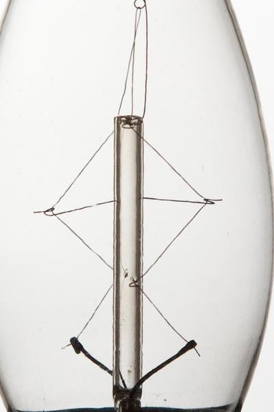C25ES-CVDE - 240v 25w E27 35mm Clear CDV  Decorative